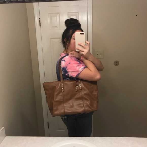 Brown Soft Pebble Leather Fossil Tote Bag - Picture 6 of 7